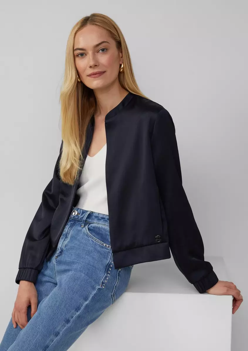 Offener Satinblouson mit Elastikbund