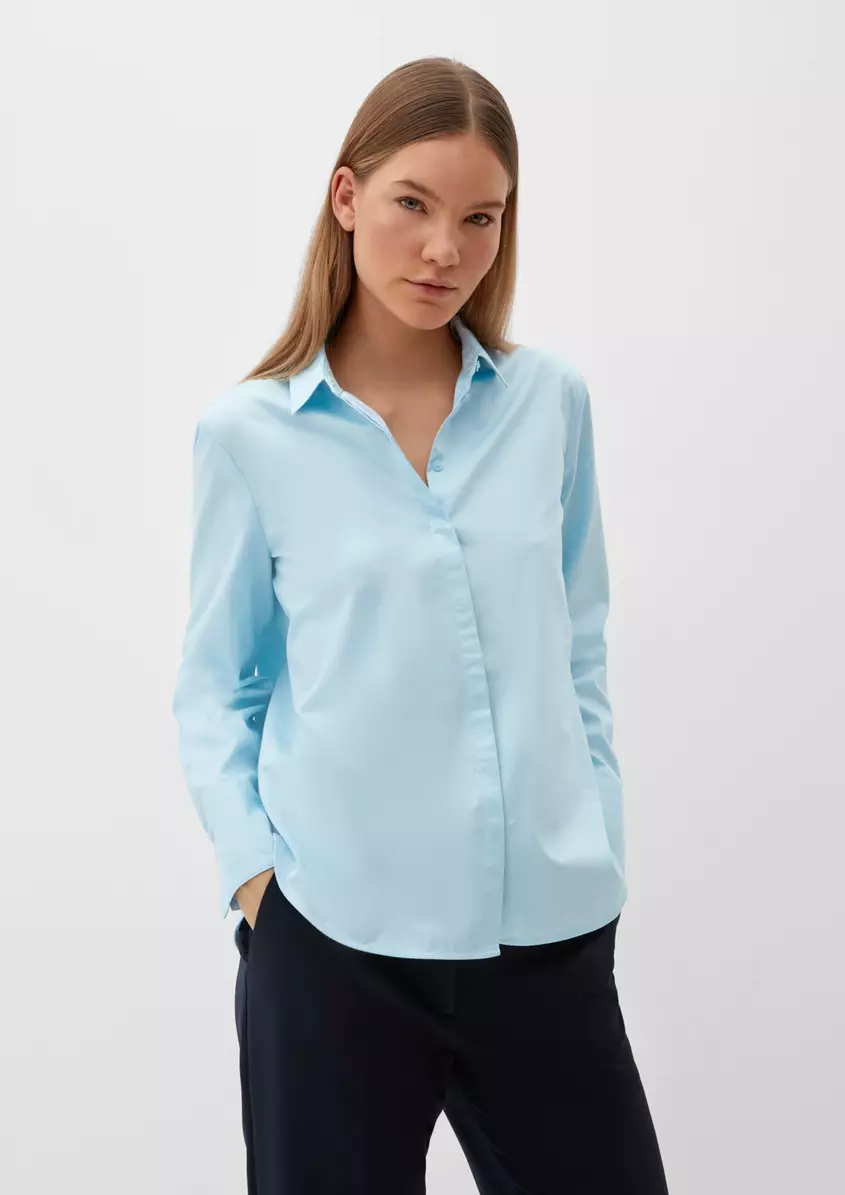 Bluse mit verdeckter Knopfleiste
