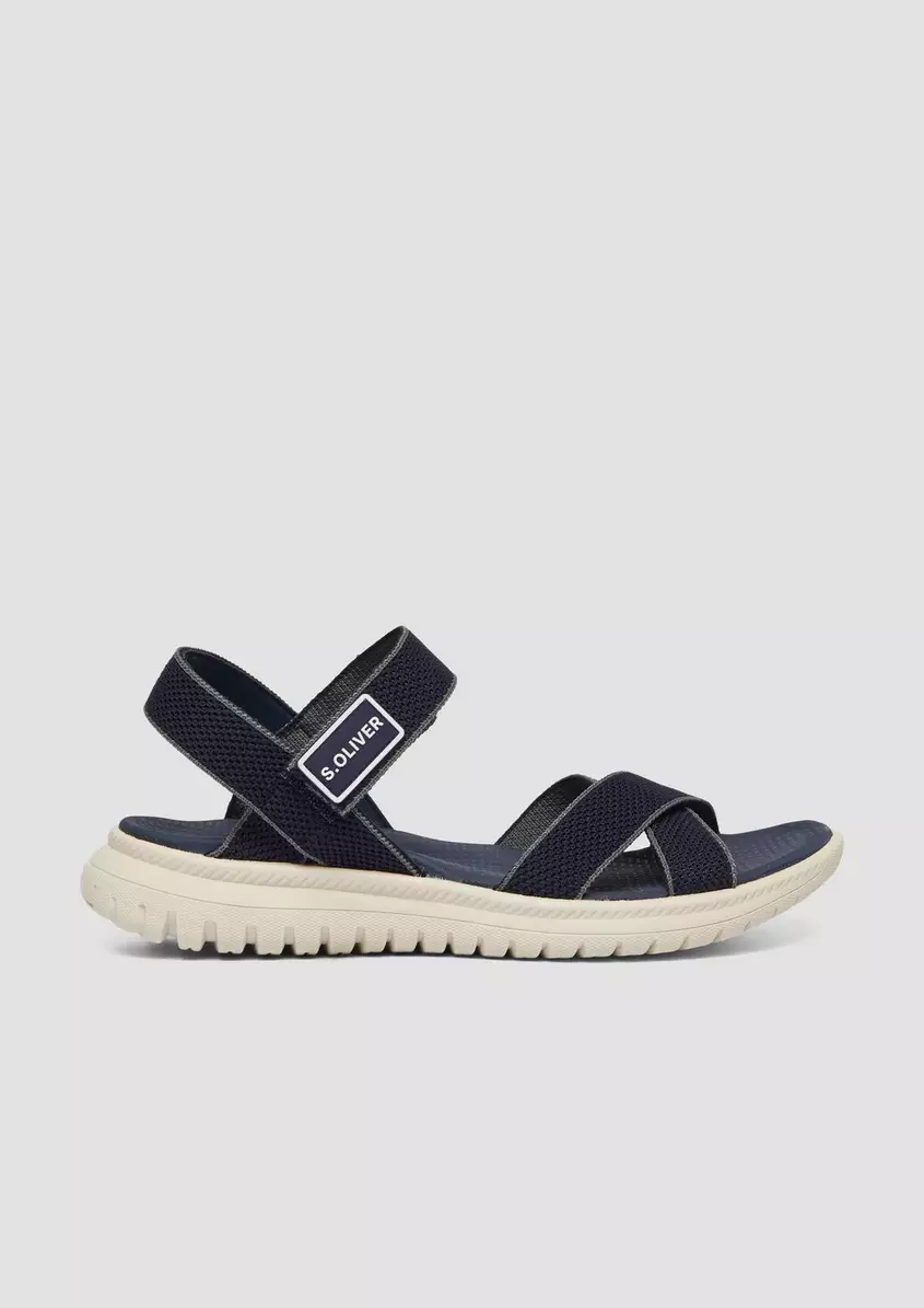 Sandalen mit Klettverschluss