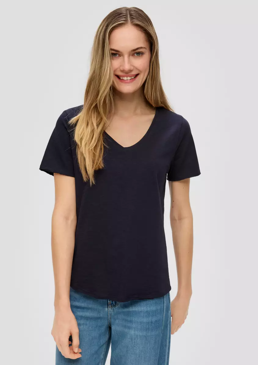 T-Shirt mit V-Ausschnitt