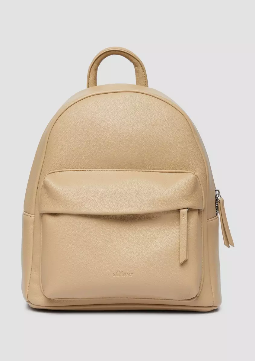 Hochwertiger Lederrucksack mit Logo-PrÃ¤gung und lÃ¤ngenverstellbarem Schulterriemen