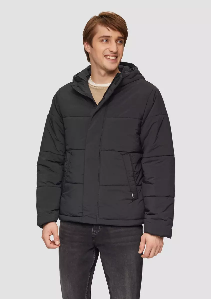 Gesteppte Outdoor-Jacke mit Kapuze