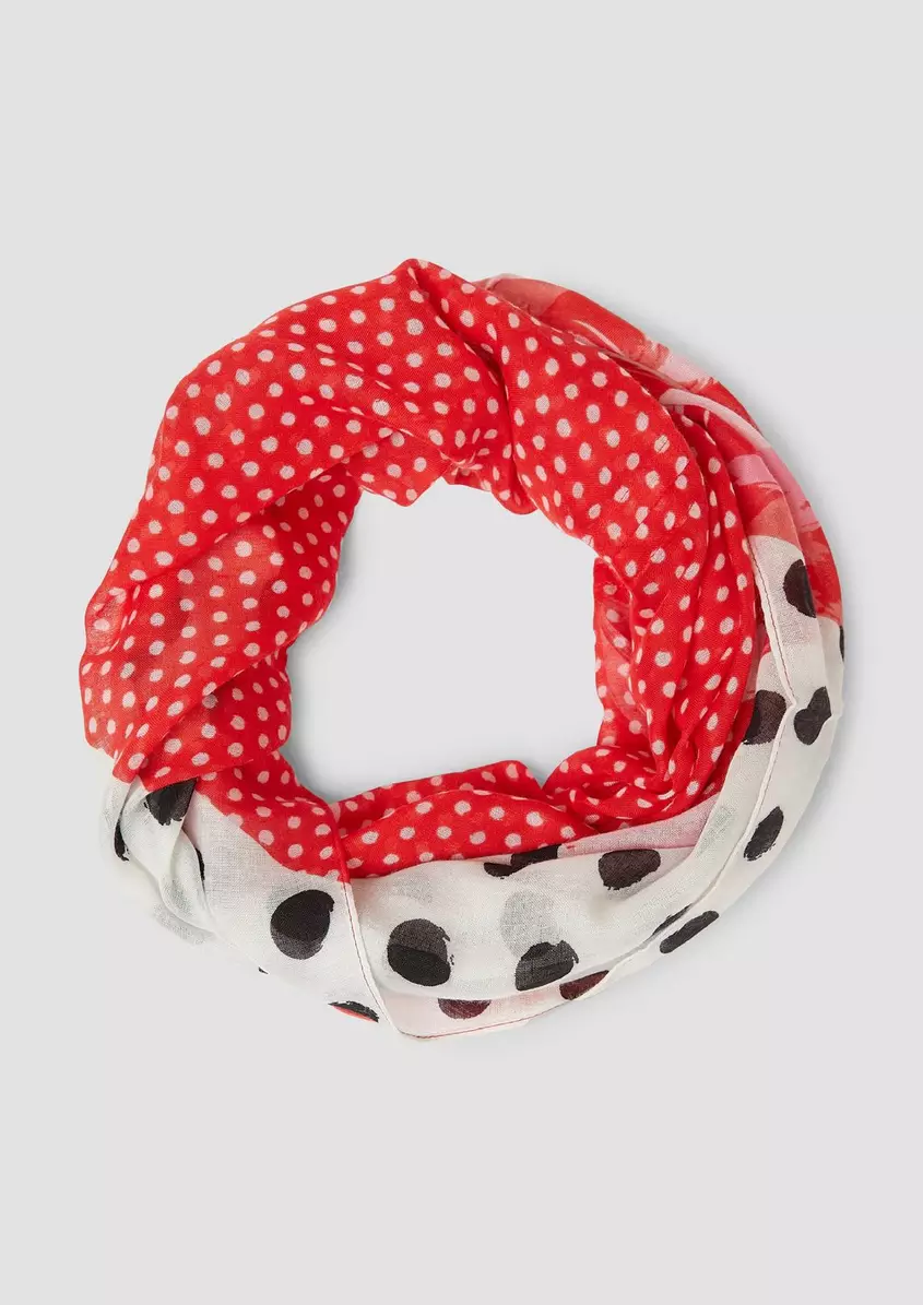 Gemusterter Snood mit PÃ¼nktchen