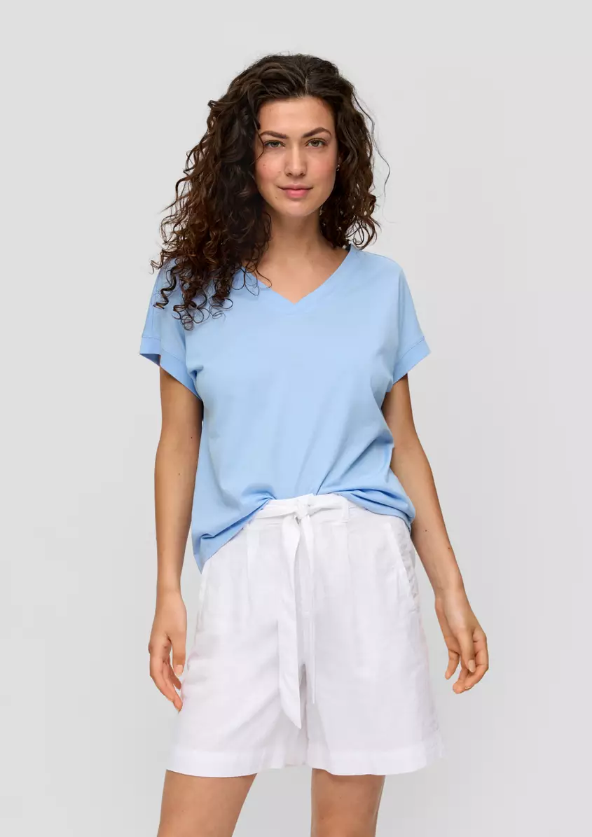 Relaxed-Fit-Shirt mit V-Ausschnitt und gekreuztem Riemen-Detail am RÃ¼cken