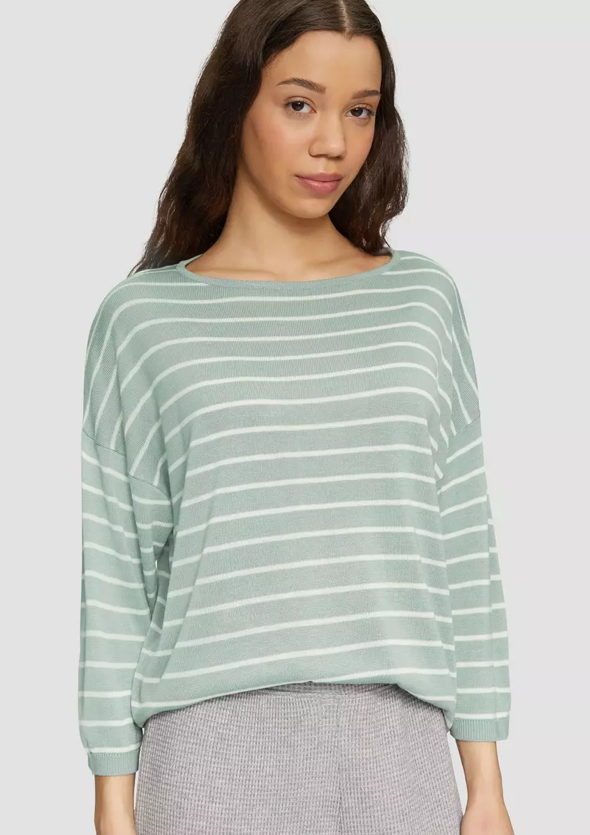 Leichter Strickpullover aus Viskosemix