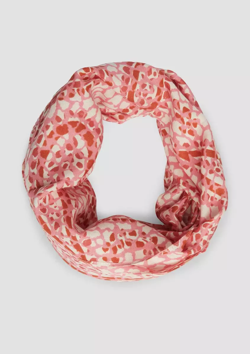 Loop-Schal aus Viskose mit All-over-Print