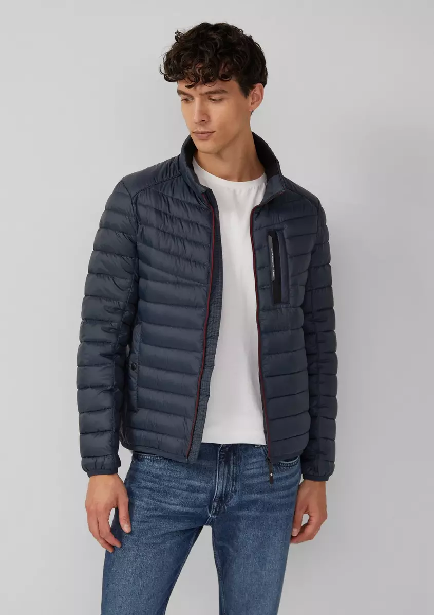 Leichte Steppjacke mit sportiven Kontrastdetails | 360Â° Circular Vision