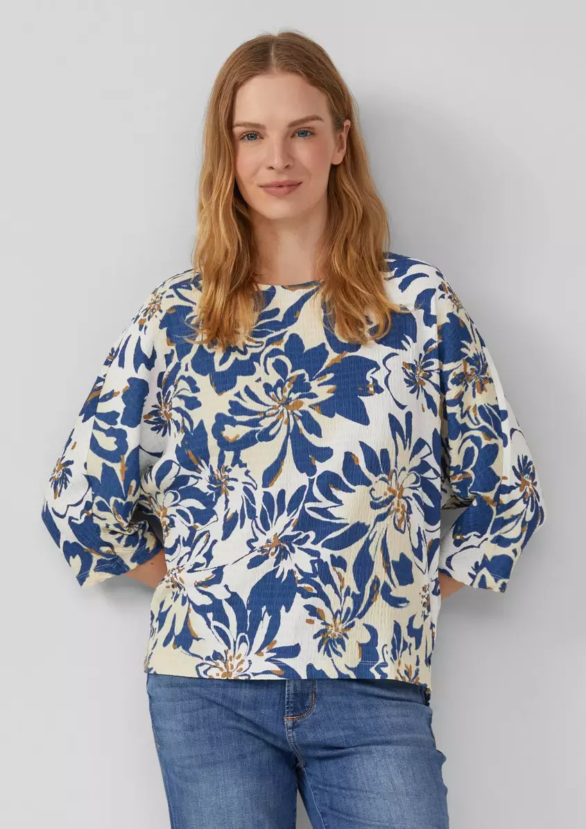 Strukturiertes Shirt mit 3/4-FledermausÃ¤rmeln und All-over-Print