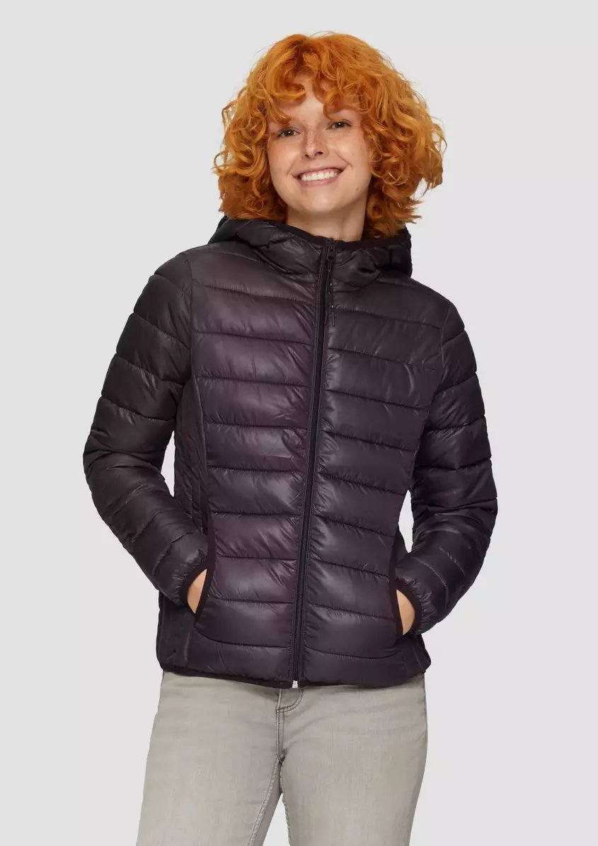 Leicht wattierte Steppjacke mit Kapuze