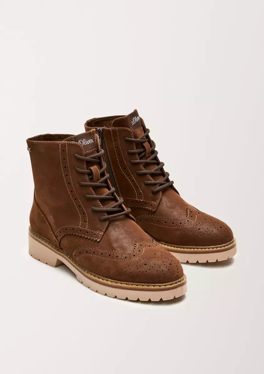 Stiefel im Brouge-Stil