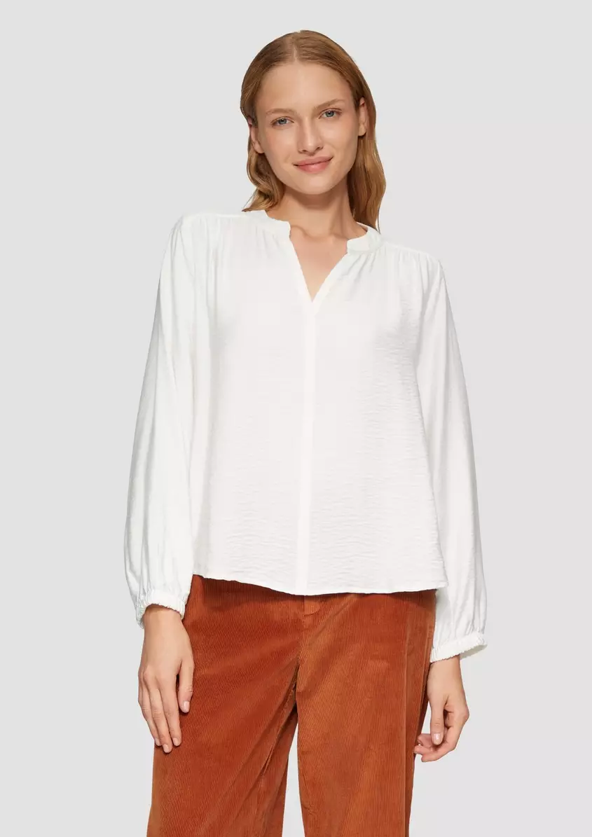 Strukturierte Bluse aus Viskosemix